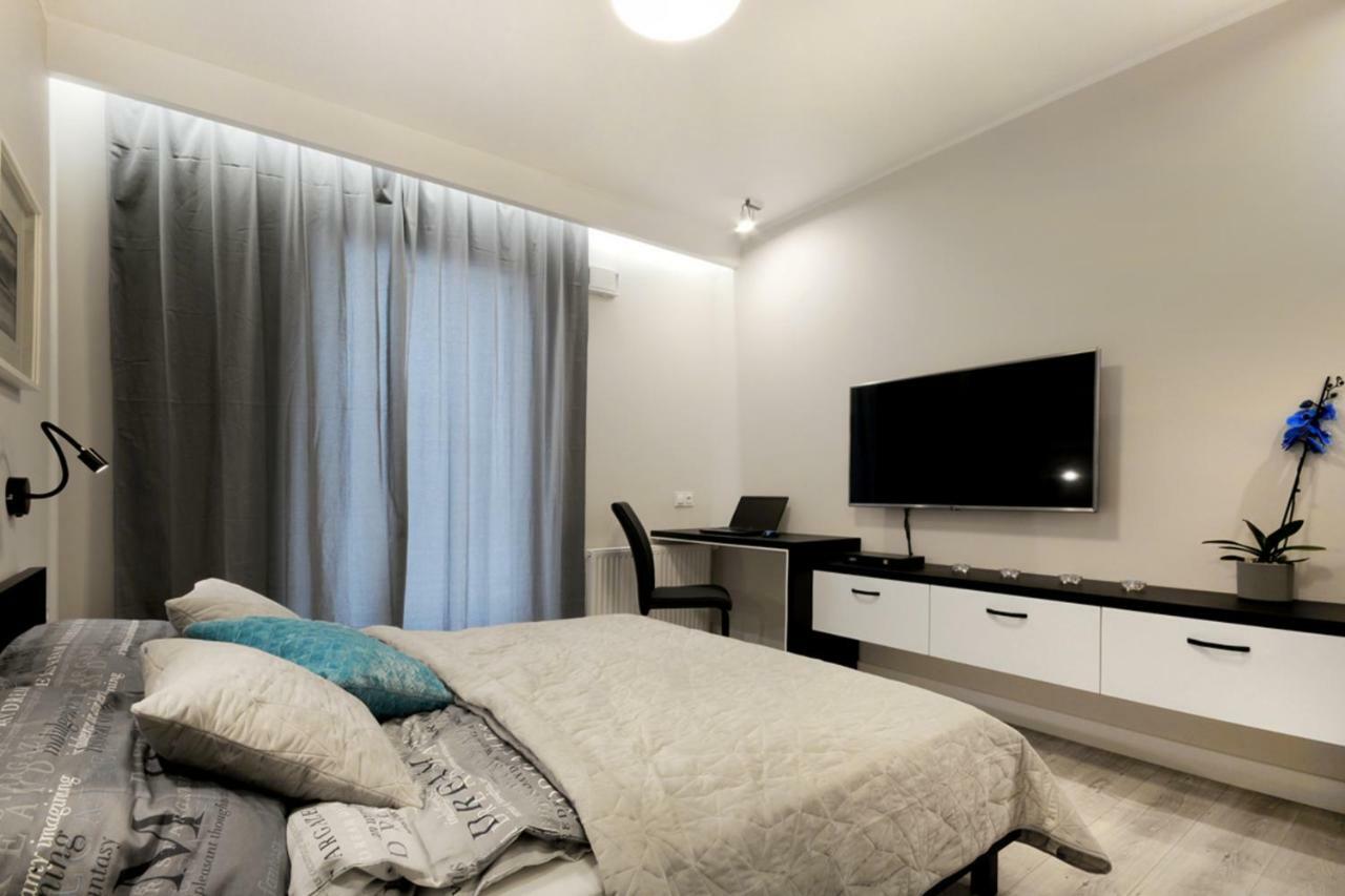 P&O Serviced Apartments Solec ワルシャワ エクステリア 写真